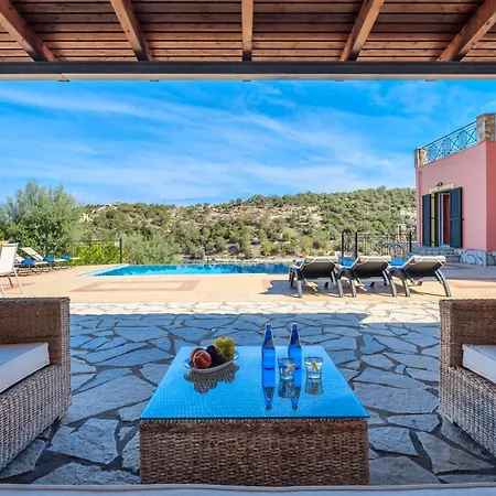 Constantina Meganisi Villa Katomerion